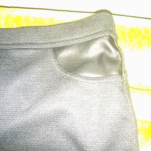 DKNY Tapered Stretch Pants - Picture 6 of 8